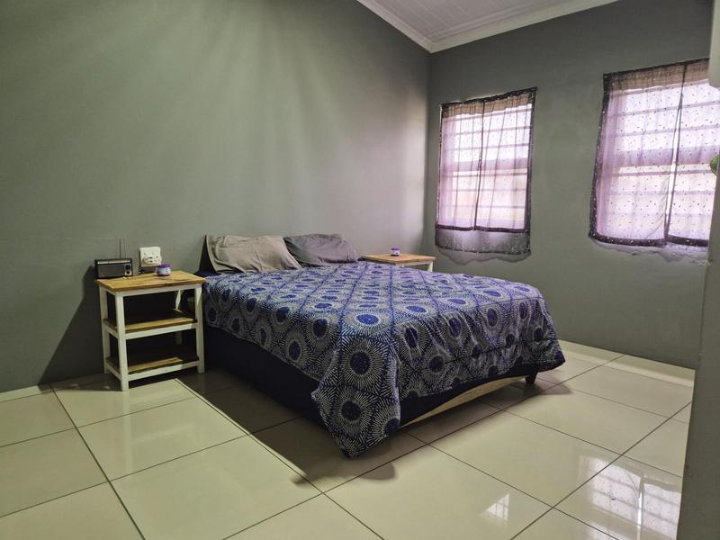 2 Bedroom Property for Sale in Franskraal Western Cape